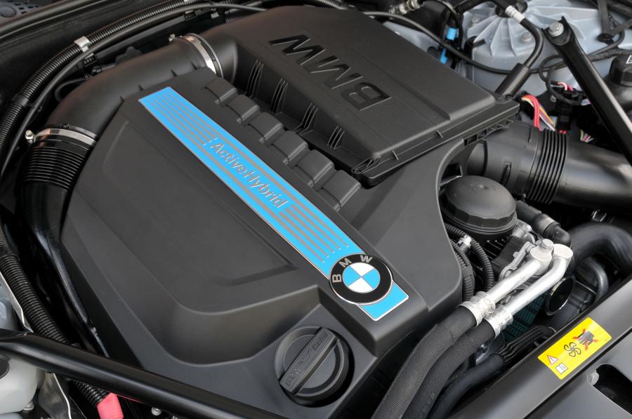  BMW ActiveHybrid 5 2012 года  (US) (фото 3 из 135)